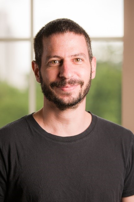 Daniel Zvi Bar
